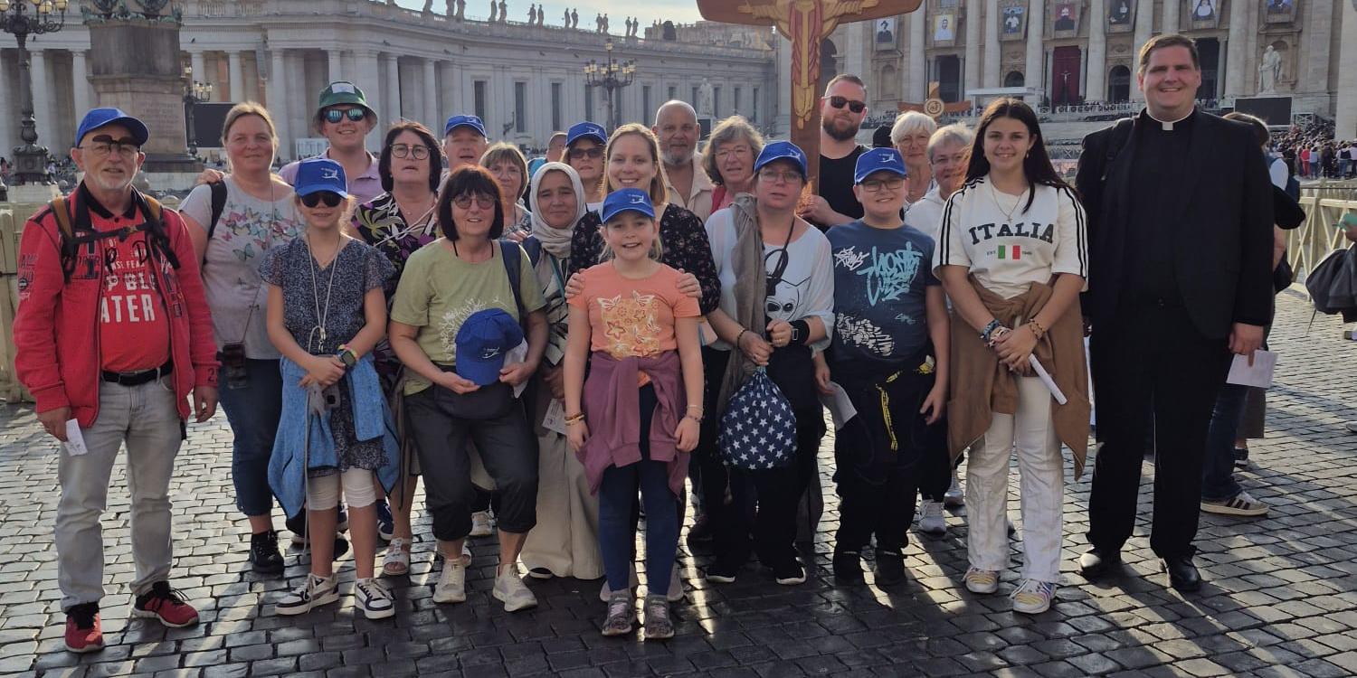 Teilnehmer Rom-Wallfahrt (c) Kirchengemeinde Quierschied St. Barbara Teilnehmer Rom-Wallfahrt