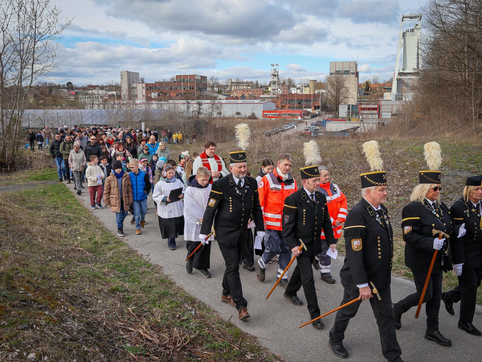 Kreuzweg auf die Bergehalde Göttelborn