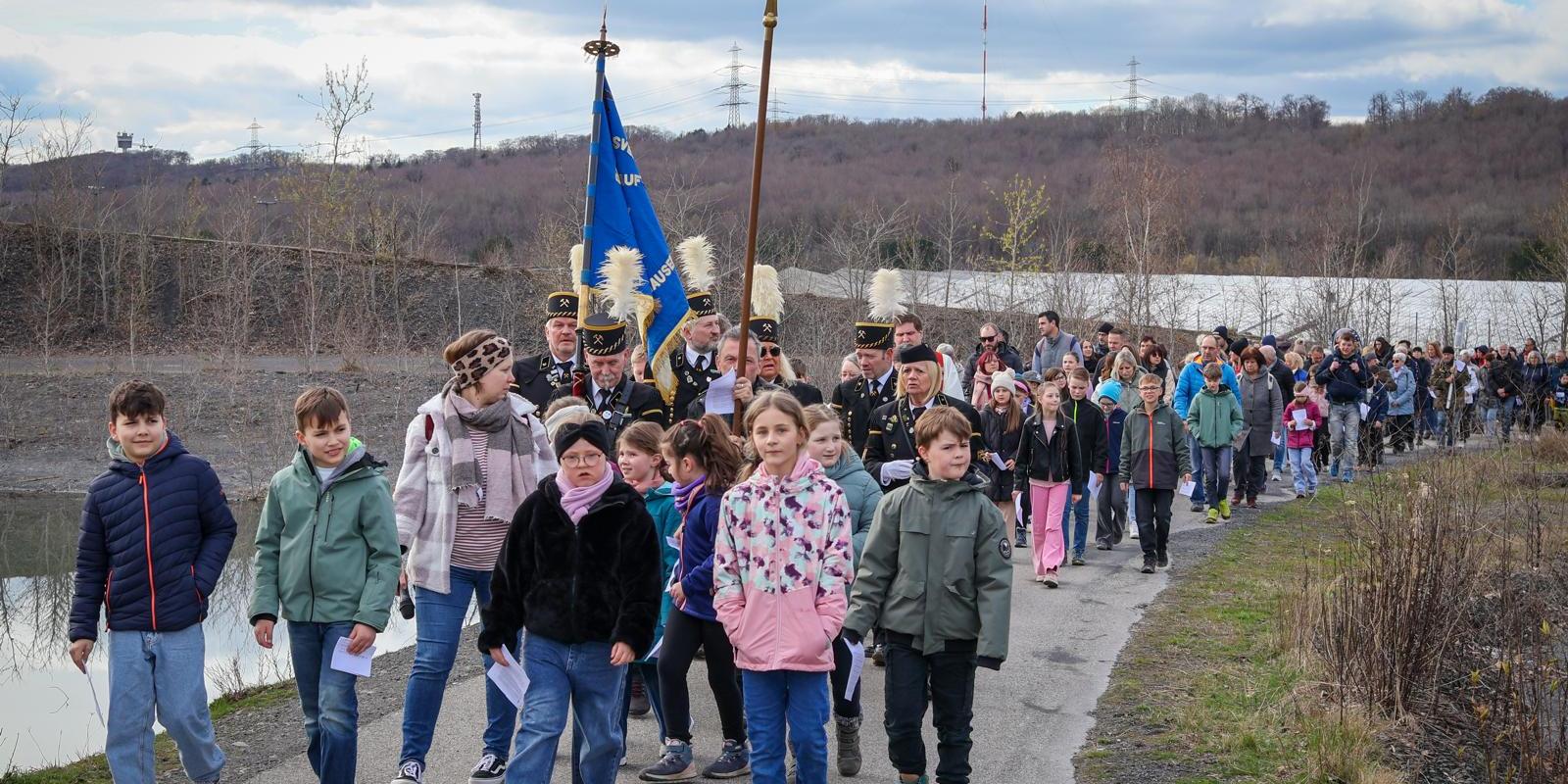 Kreuzweg auf die Halde Göttelborn